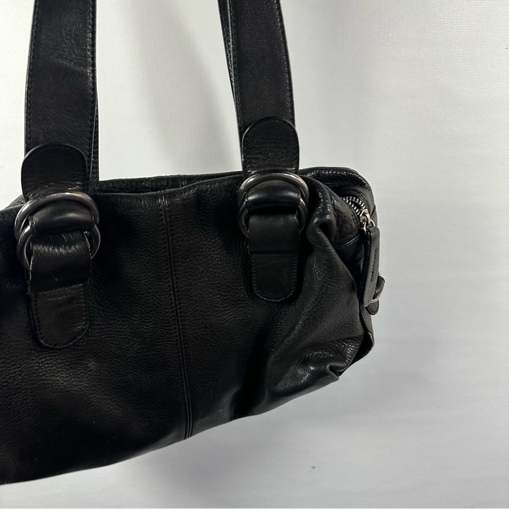 Black Leather Shoulder Bag | lorella pagano - Picture 2 of 5